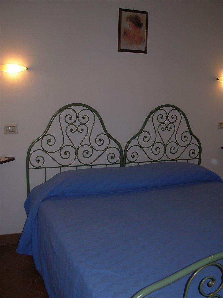 Гостевой дом Agriturismo Sant' Ansano Кастильоне-д'Орчия Экстерьер фото